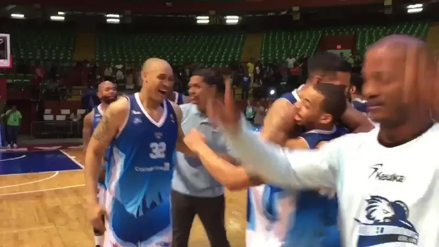 La celeberación de los Correcaminos de Colón