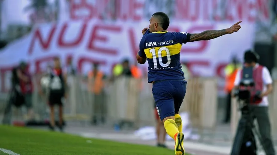 Boca gana a River en destacada tarde de Tevez, que marca dos goles