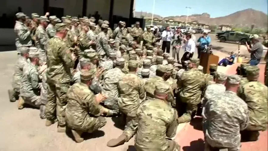 Arizona envía primeras tropas a frontera con México