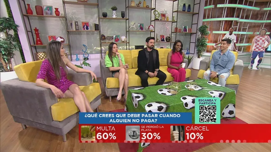 Equipo de jelou discute acerca de los susu.