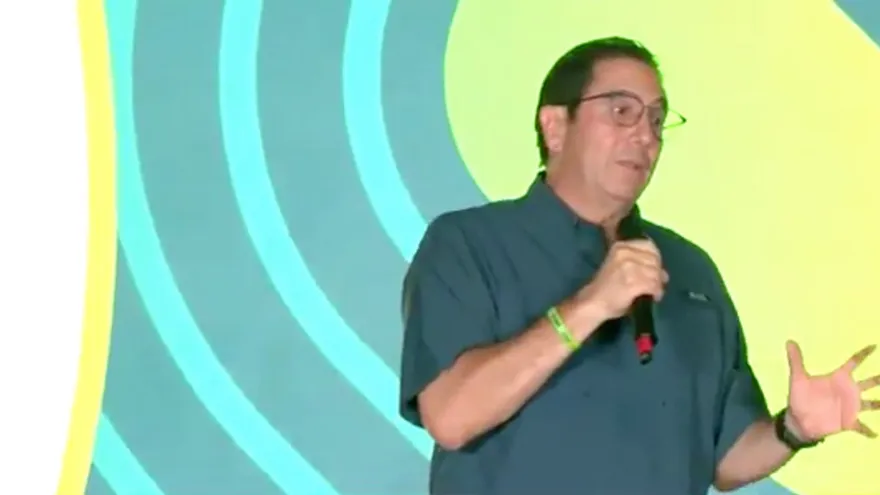 Martín Torrijos participó en conversatorio con estudiantes y docentes de la Universidad de Panamá