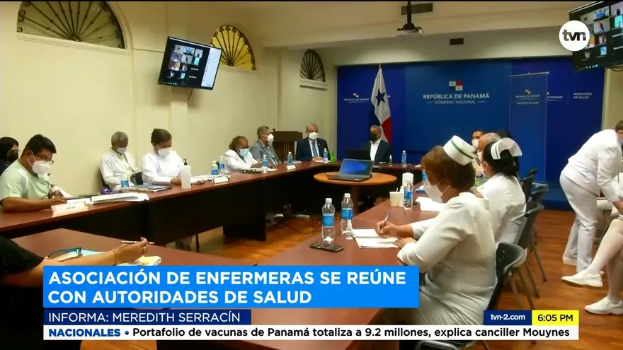 Enfermeras se reúnen con autoridades de salud