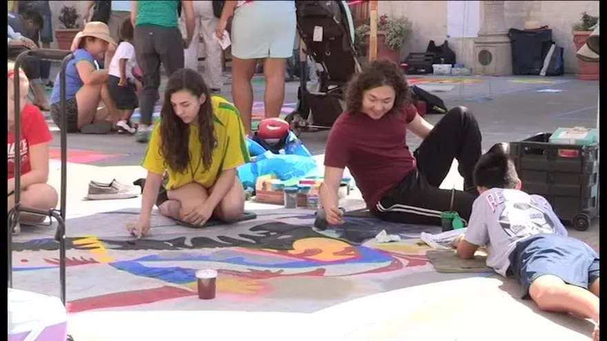 Pasadena se tiñe de tiza con el mayor festival de arte callejero del mundo