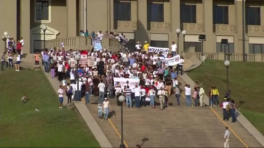 Familias de víctimas recuerdan a los mártires