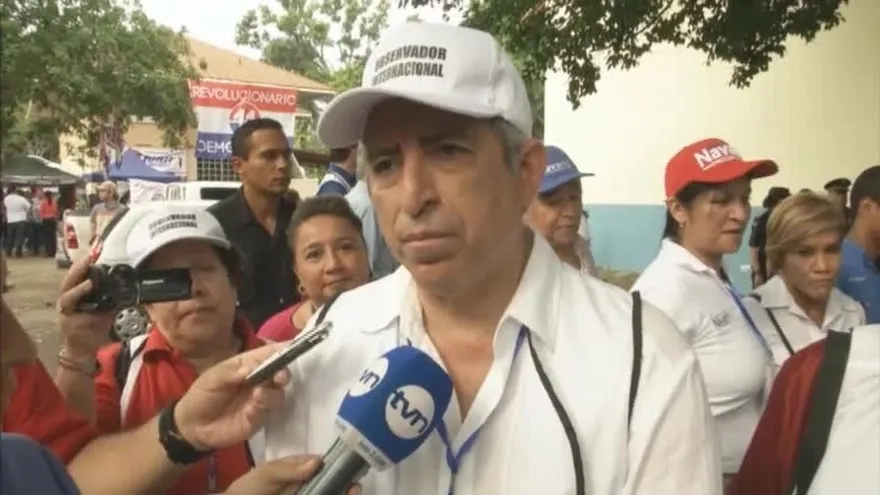 Sigfredo Reyes: Jueces decidirán captura de Flores