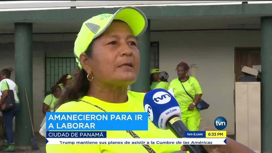 Las ‘hormiguitas’ y su labor de la limpieza de las calles