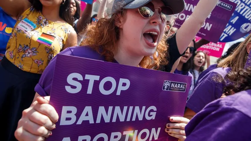 También denuncian, que además de Arkansas, los estados de Texas, Oklahoma, Alabama, Iowa, Louisiana, Mississippi, Ohio y Tennessee han intentado prohibir los abortos durante la pandemia
