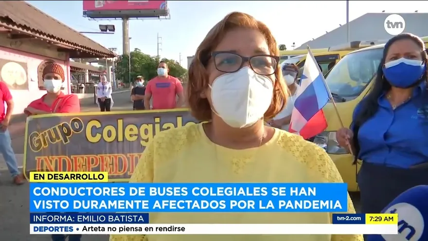 Conductores de buses colegiales cumplen un año parados