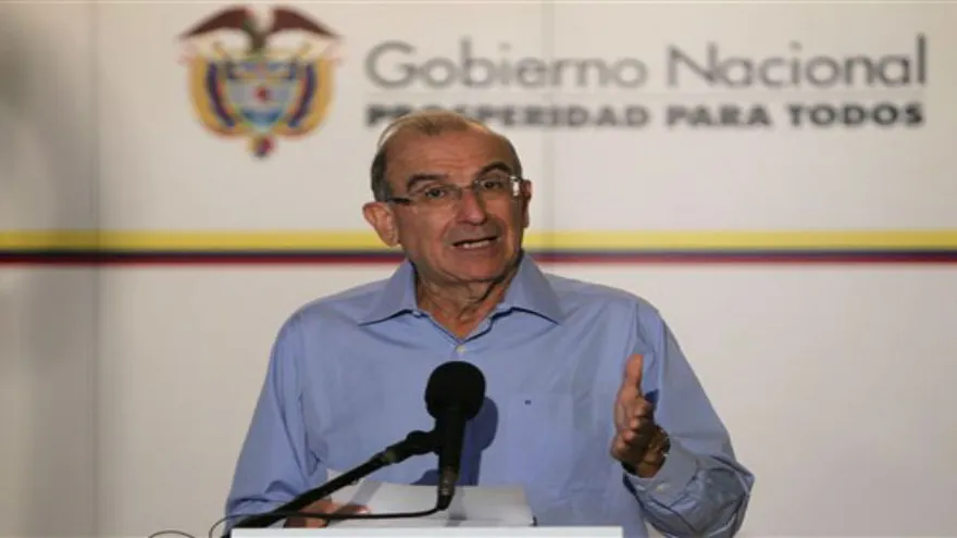 Colombia: a prisión tres militares por espionaje