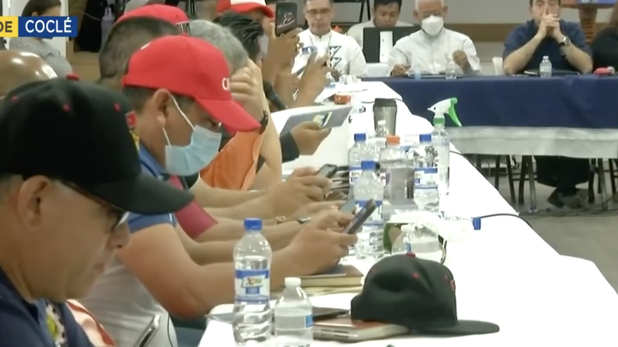 Diálogo estancado en punto de la CSS