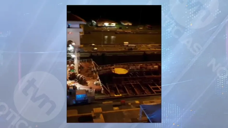 Pasan una noche mágica en el Canal de Panamá