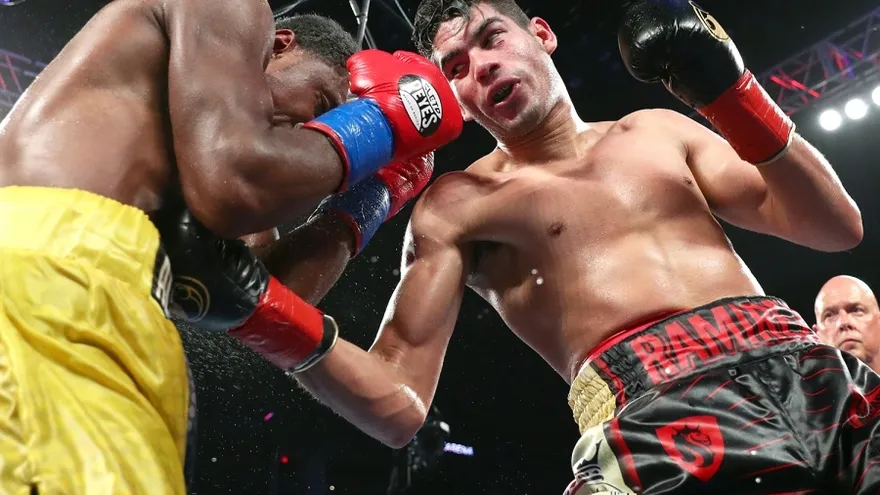 Ramírez retiene la corona peso supermediano al vencer a Angulo por decisión