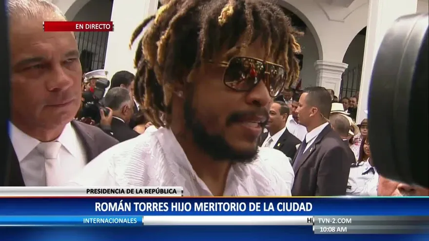 Román Torres agradece al presidente por permitirle ser abanderado
