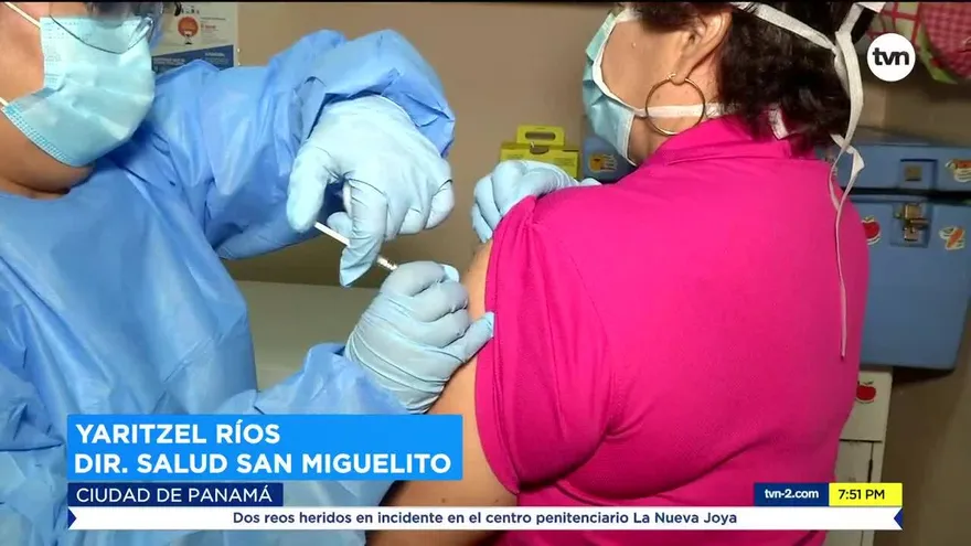La población se está vacunando contra  la influenza