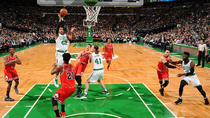 Acción del partido entre los Celtics y los Bulls