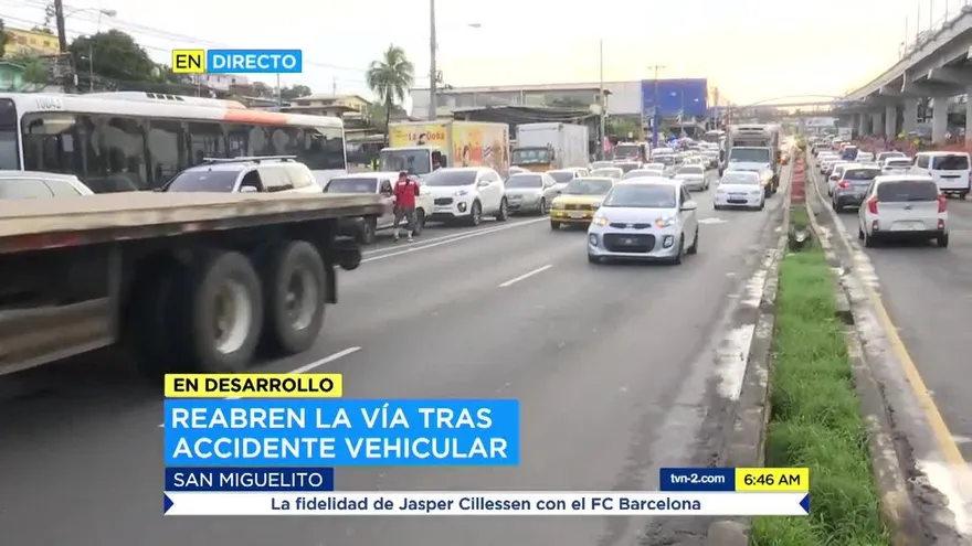 Reabren vía tras accidente en San Miguelito