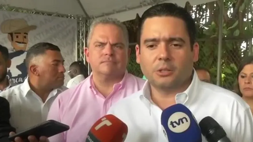 Carrizo resta importancia ante aseveraciones sobre la supuesta falta de democracia en el PRD