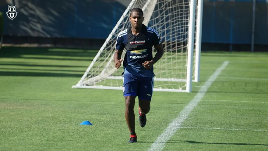 Panameño Armando Cooper continuará en la Universidad de Chile | Agencias