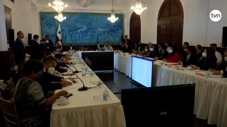 Falta de medicamentos persiste a pesar de los esfuerzos