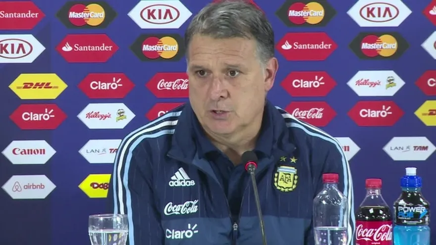 Argentina arrolló 6-1 a Paraguay y busca la copa