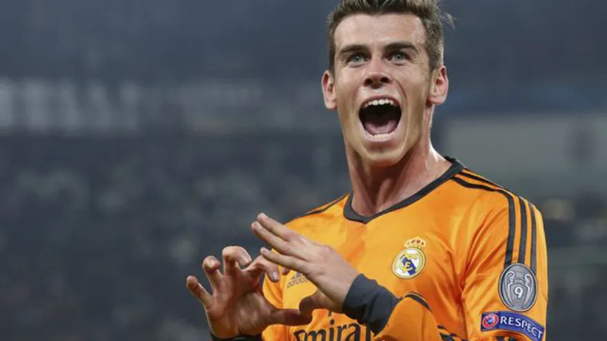 Bale sorprende al arquero