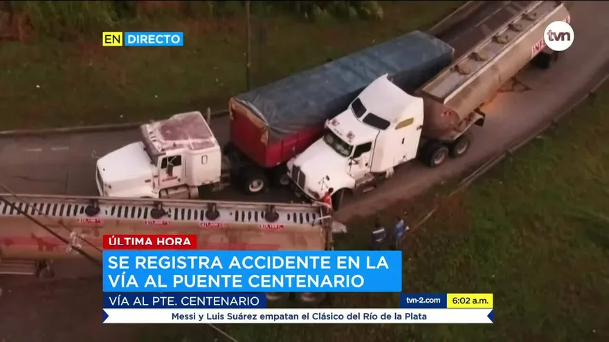 Se registra colisión de camiones articulados en la vía al puente Centenario