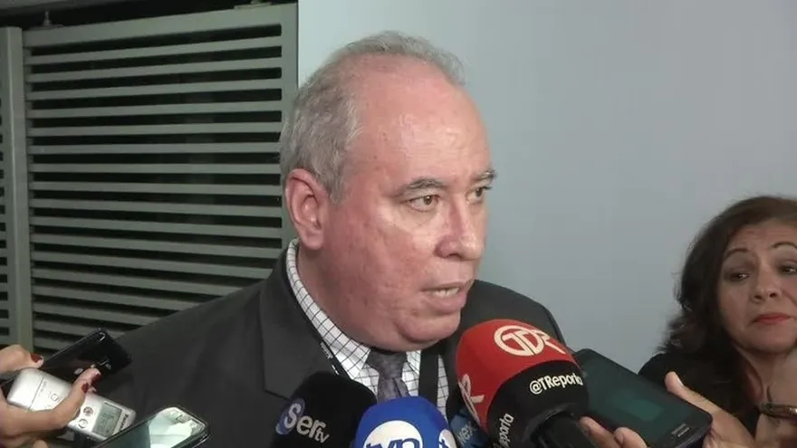 Ayú Prado informa que funcionarios judiciales recibirán bono navideño