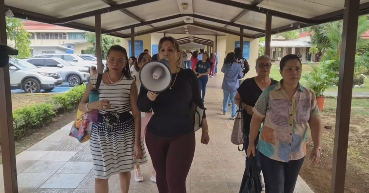 Docentes de la Unachi exigen explicaciones por problemas con deducciones salariales