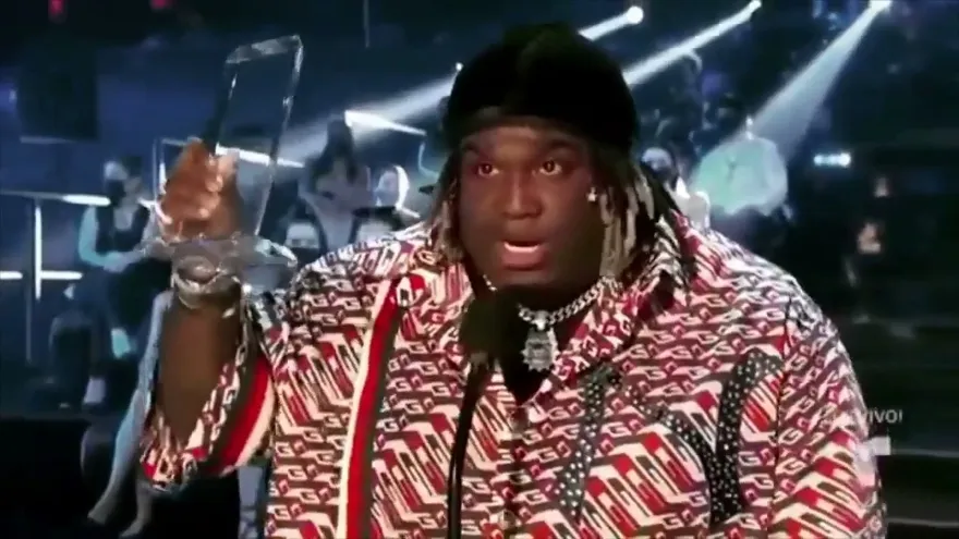 Orgullo por triunfo de Sech en los Billboard Latinos