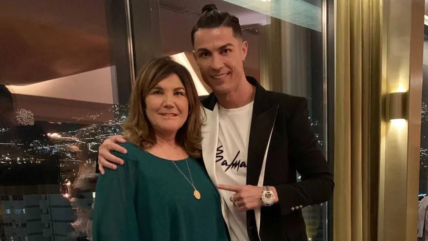 Ronaldo, en Funchal con su madre y aislado del coronavirus