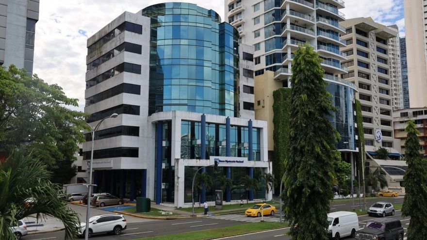 Casa matriz del Banco Hipotecario Nacional.