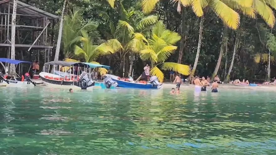 Más de 5 mil personas visitan Isla Colón durante los carnavales