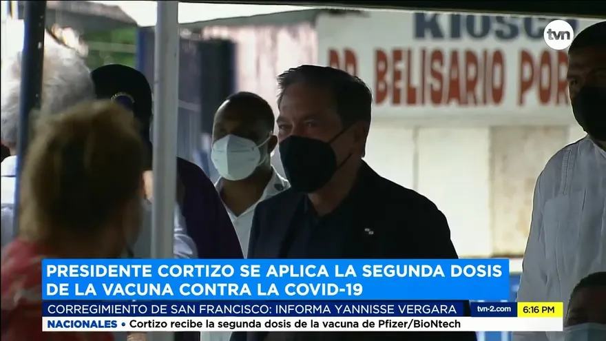 Presidente Cortizo recibe segunda dosis de vacunas, en vacunación del circuito 8-8