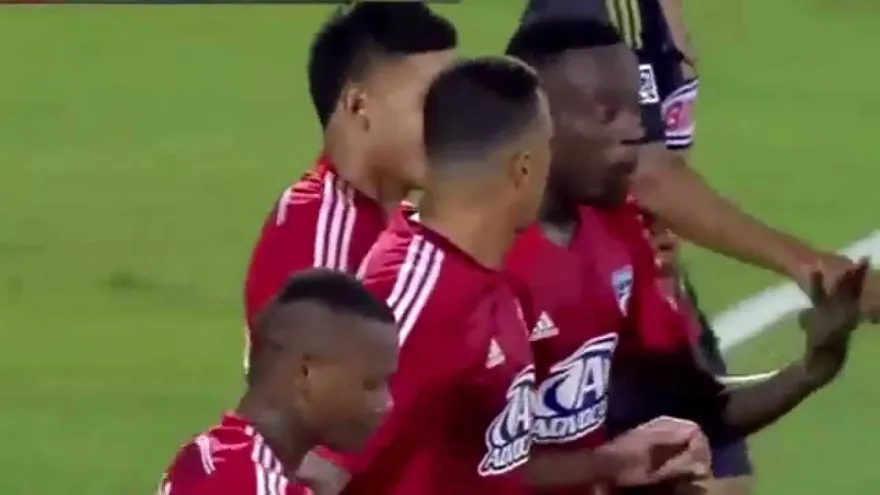 Esta es la más reciente actuación de Blas Pérez, magistral asistencia