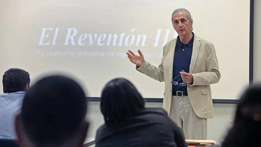 Oteyza presenta 'El Reventón', documental sobre la maldición venezolana, el petroleo