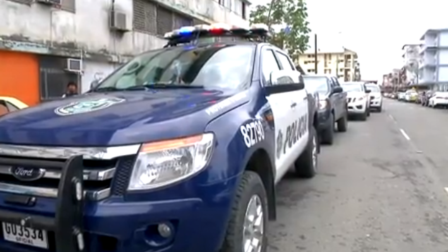 Foto ilustrativa: Un vehículo patrulla vigila un área en la ciudad de Colón