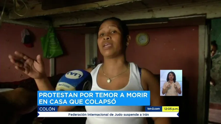 Moradores de vivienda condenada protestan en Colón