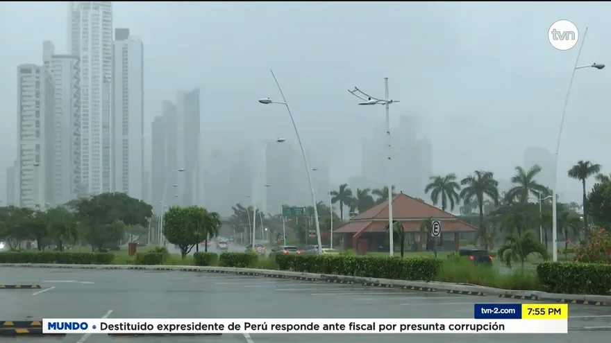 Onda tropical 46 podría convertirse en una depresión tropical