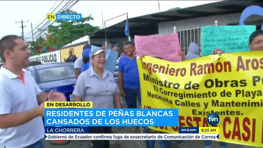 Residentes de Peña Blanca en La Chorrera protestan por mal estado de las calles