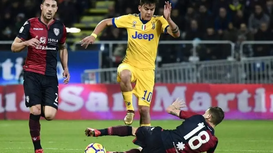 Dybala sufre lesión en el muslo y será baja cerca de un mes