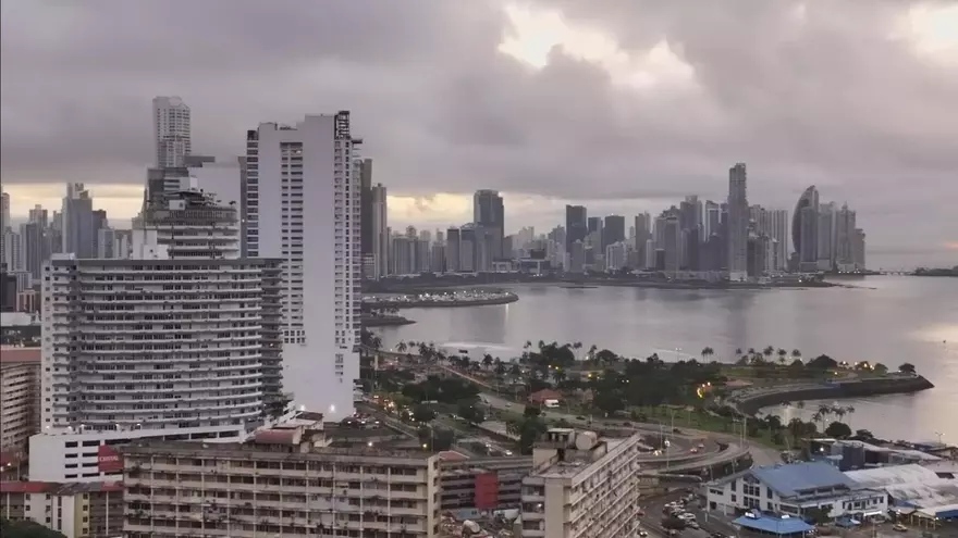 Nubes de lluvia sobre la ciudad de Panamá.