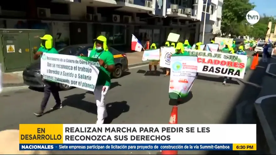 Recicladores realizan marchas