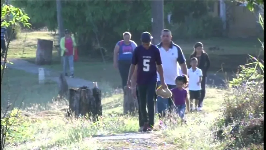 Fieles llegan a Atalaya