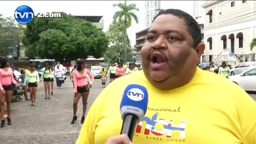 Bandas independientes calientan motores