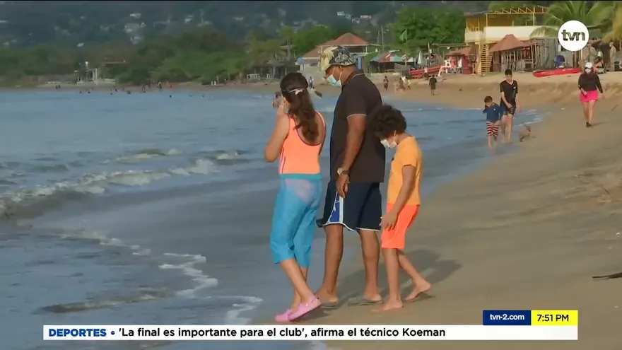 Visite al médico si aparecen en su piel lunares que cambian de tamaño