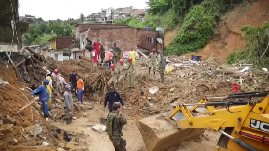 Muerte y destrucción tras paso de lluvias al nordeste de Brasil