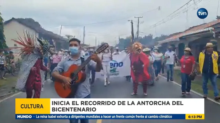 Continúan con recorrido de antorcha en conmemoración al Bicentenario en Los Santos