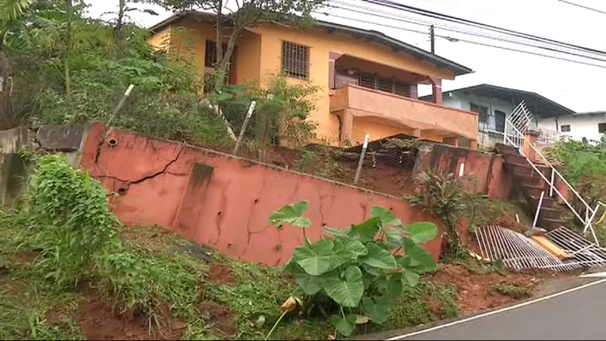 Daños causados por deslizamientos y lluvías en San Miguelito