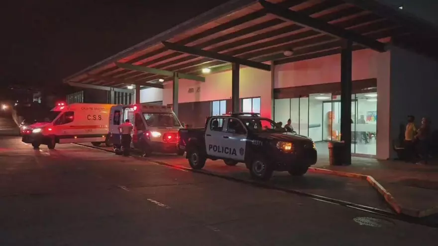 El área exterior del hospital Luis 'Chicho' Fábrega estuvo a oscuras por daños en el sistema de iluminación.