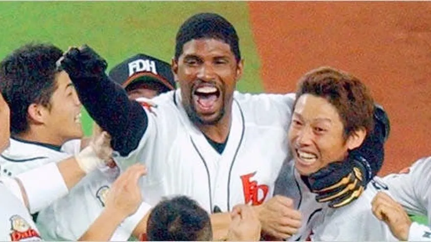 Panameño Julio Zuleta , elegido el mejor extranjero de su equipo en Japón